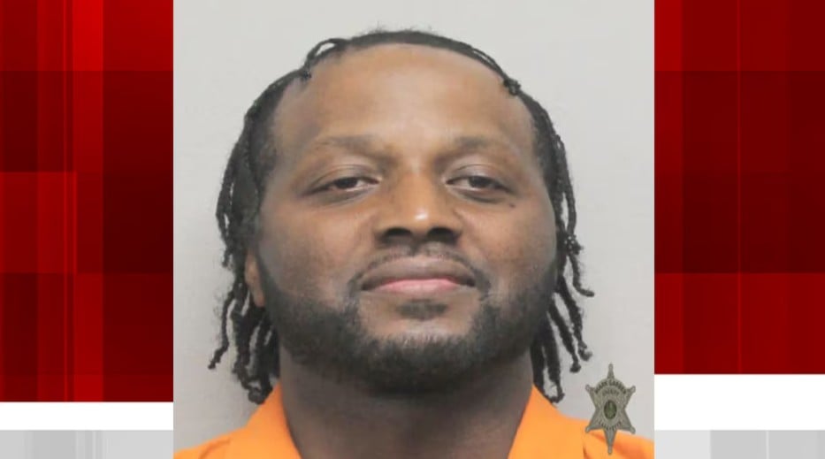 Jamelle Kelly accused of poisoning teen daughter with abortion pills