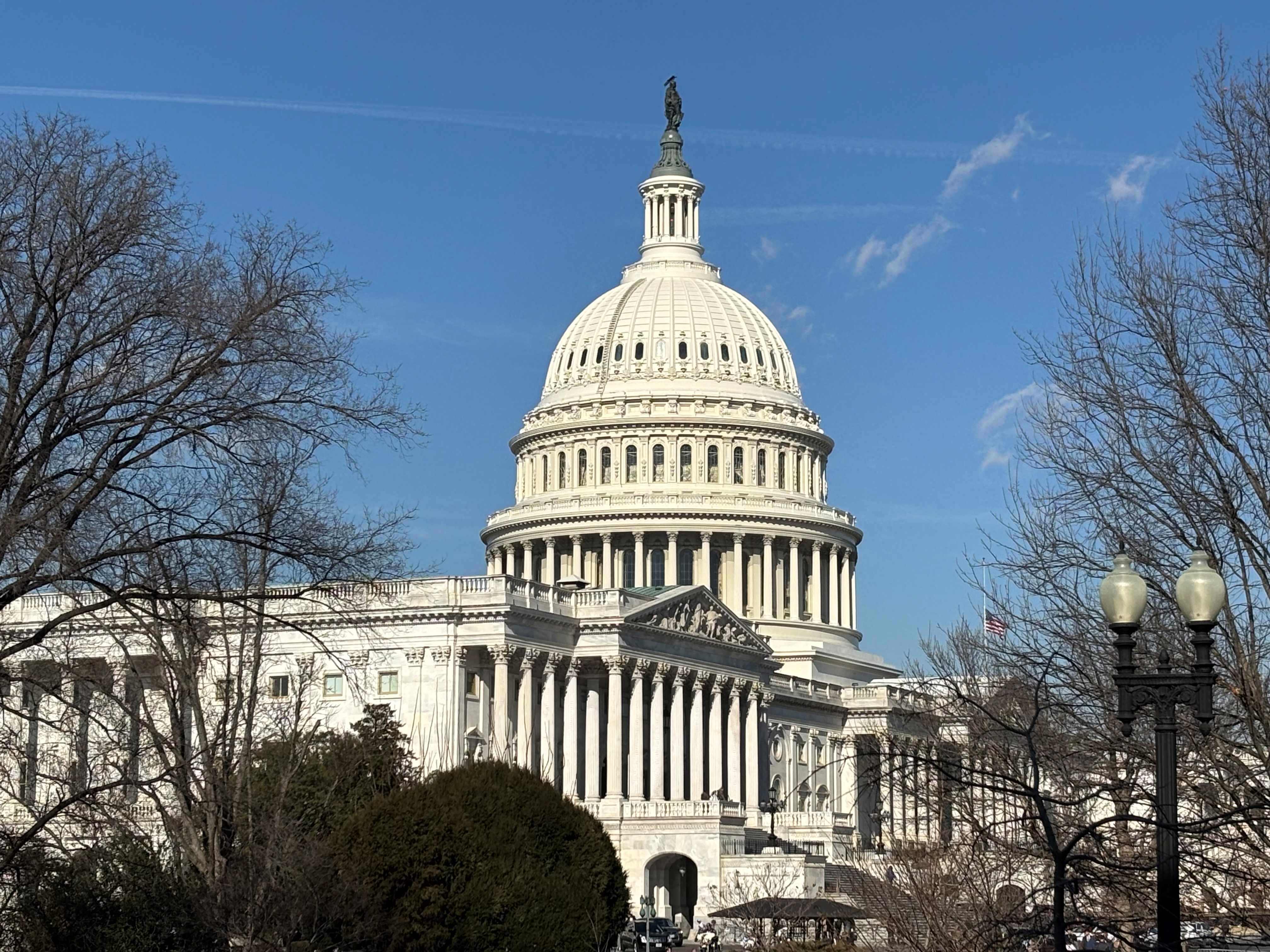 U.S. Congress picks up bills to support pregnancy help, protect pregnant students 