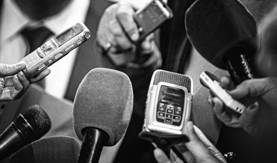 Deceptively Talking About Deception