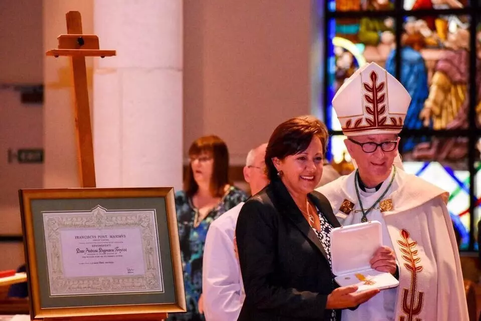 Pope Francis Honors Pro-life Pregnancy Center Head with Special Award