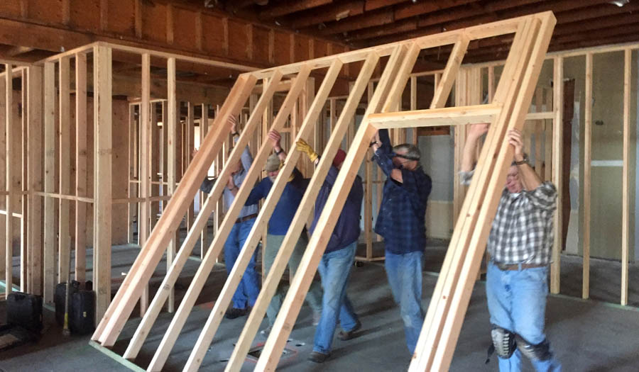 New Pregnancy Center to Reach Women Between Planned Parenthood, College Campus