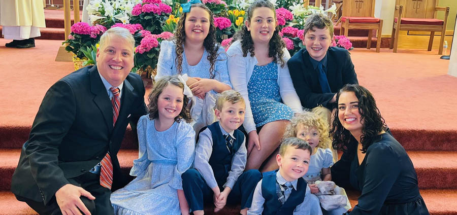 FBI agents raid home, arrest pro-life advocate in front of wife and children