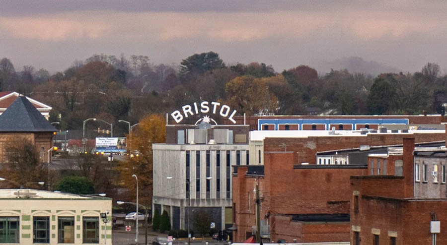 Virginia town votes unanimously to keep out new abortion centers